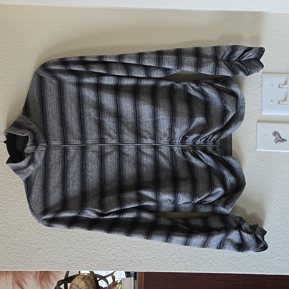 Women 's Shirt